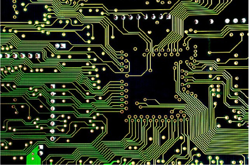 自己設(shè)計(jì) PCB 電路板，需要學(xué)習(xí)哪些科目？